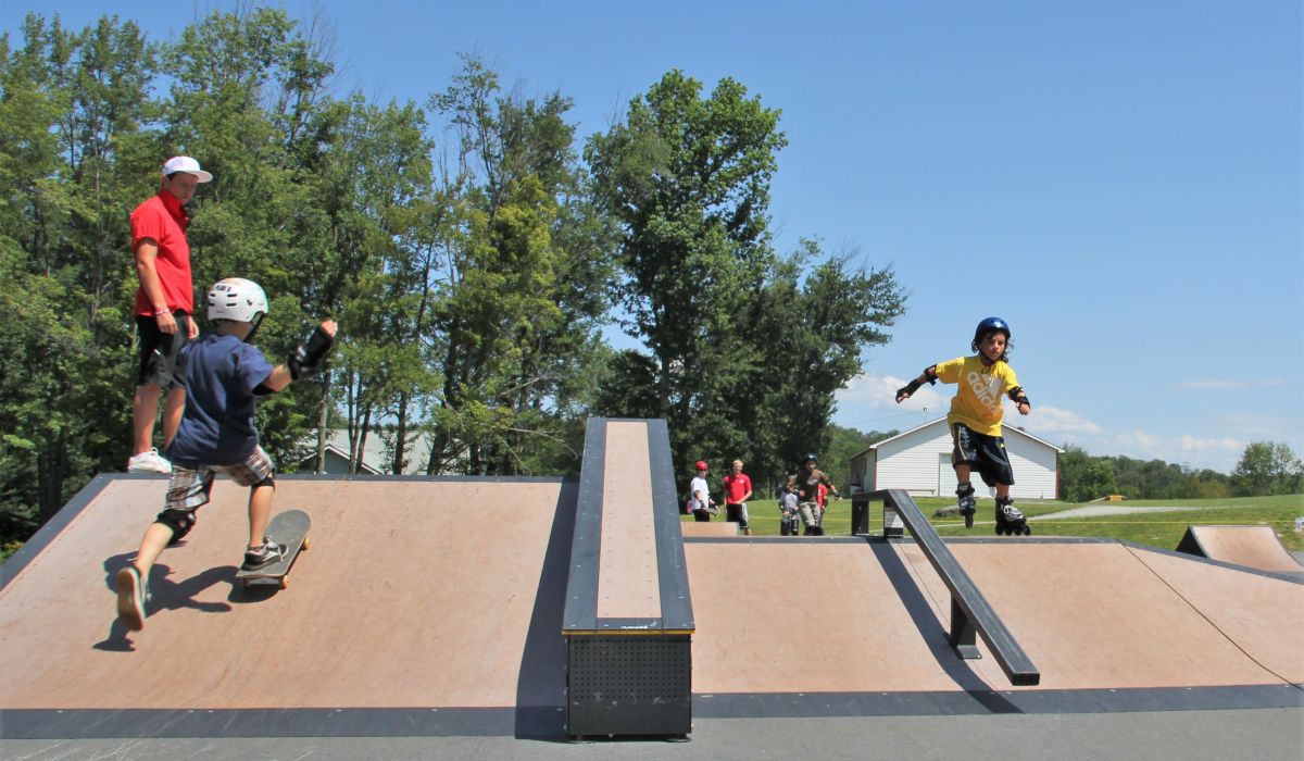 SKATEBOARDING & INLINE SKATING PROGRAM